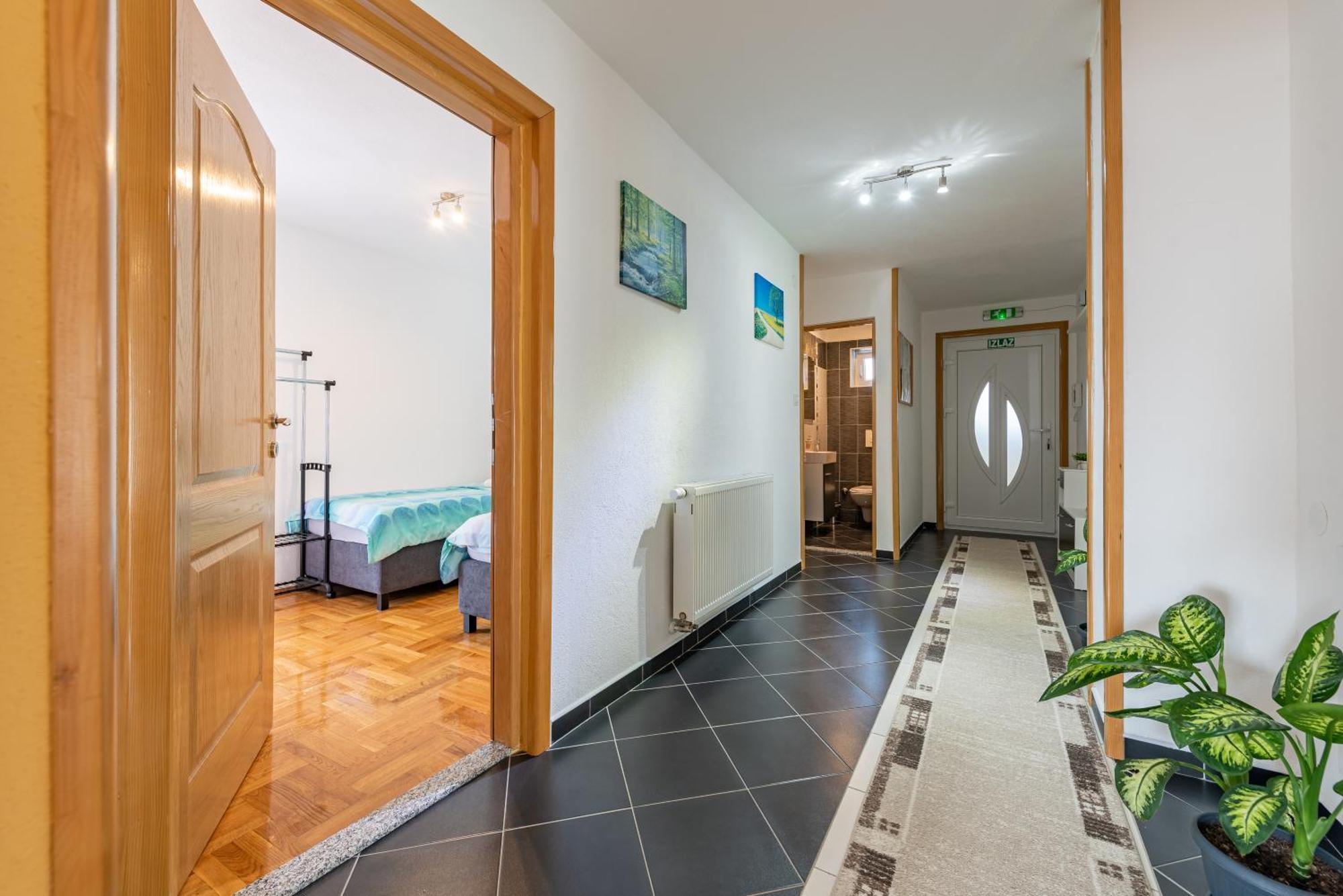 Apartman Toni Gračac Eksteriør billede