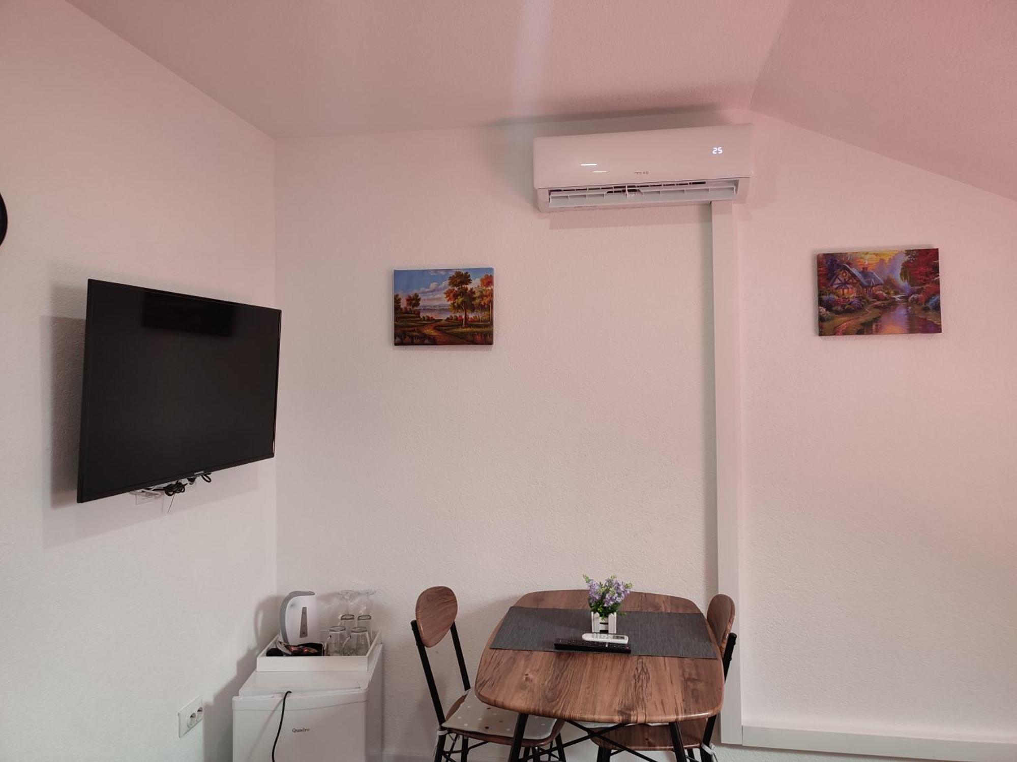 Apartman Toni Gračac Eksteriør billede